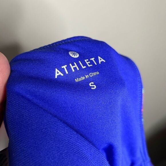 Athleta Redondo Keyhole Bikini Top Size S - Picture 10 of 11